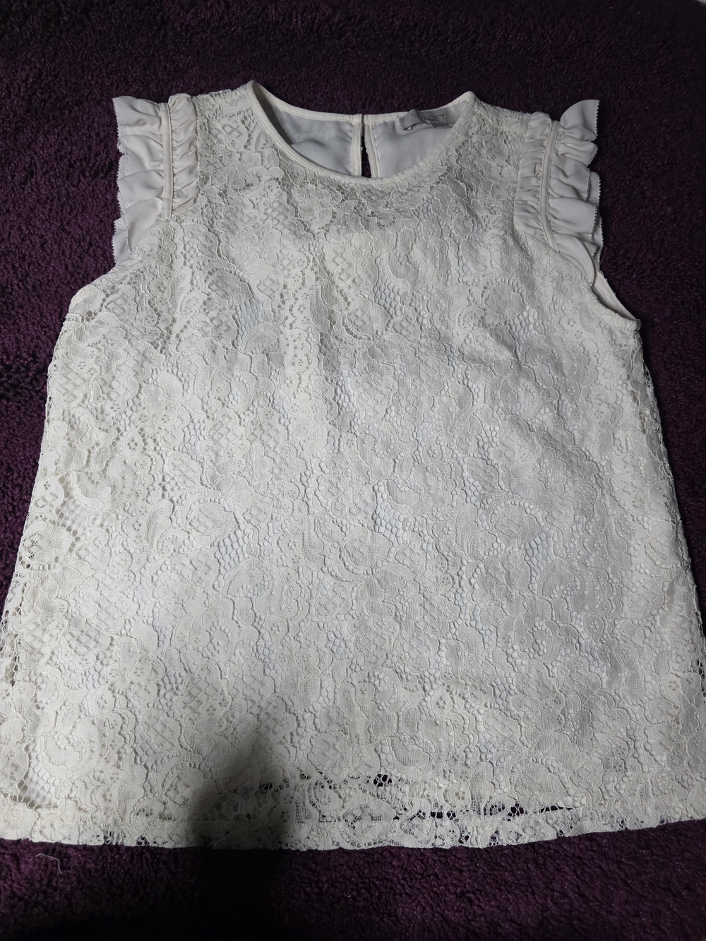 LOFT White Lace Ruffle Sleeve Shirt Size Small